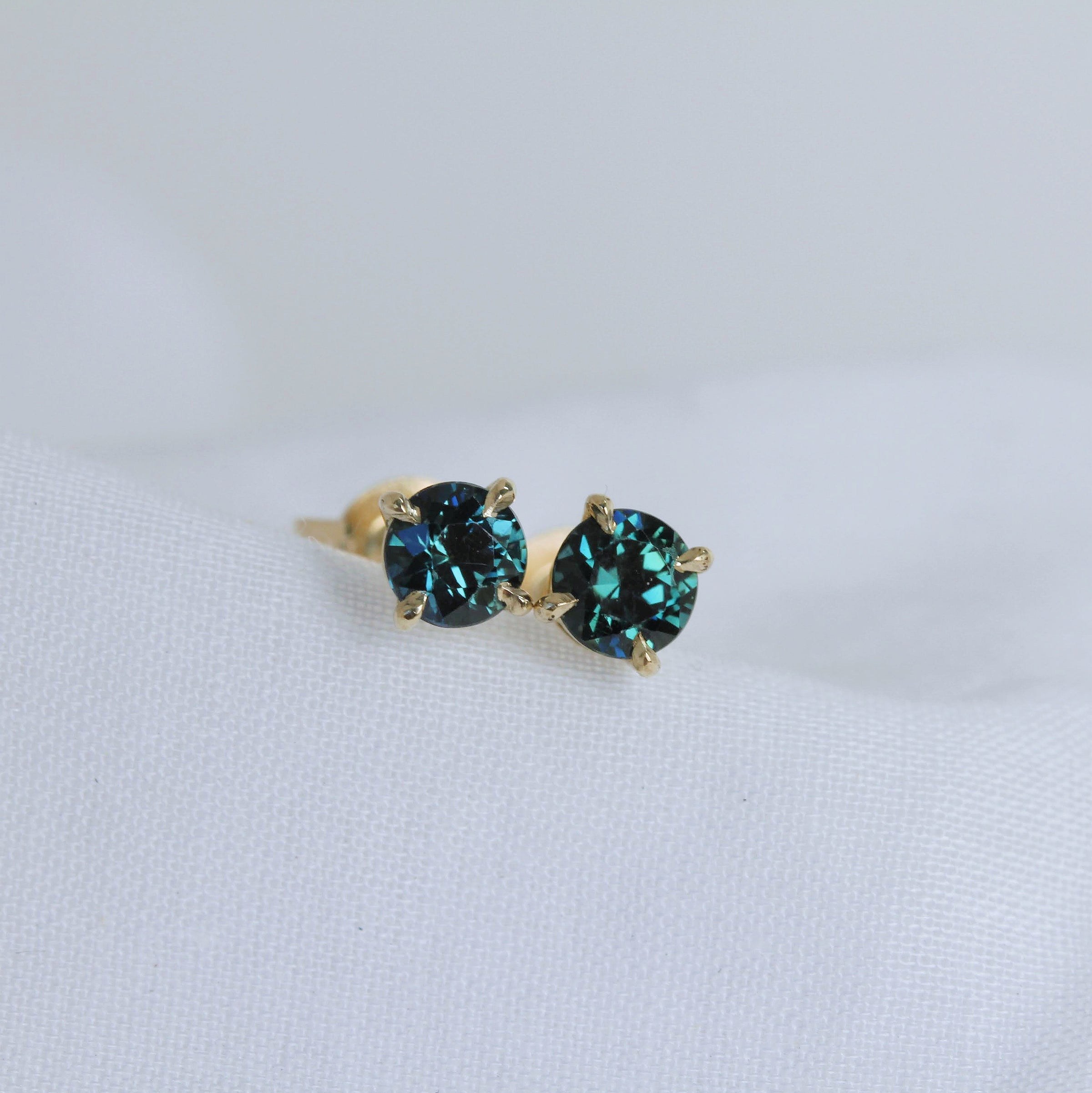 LIGHT sapphire stud earrings
