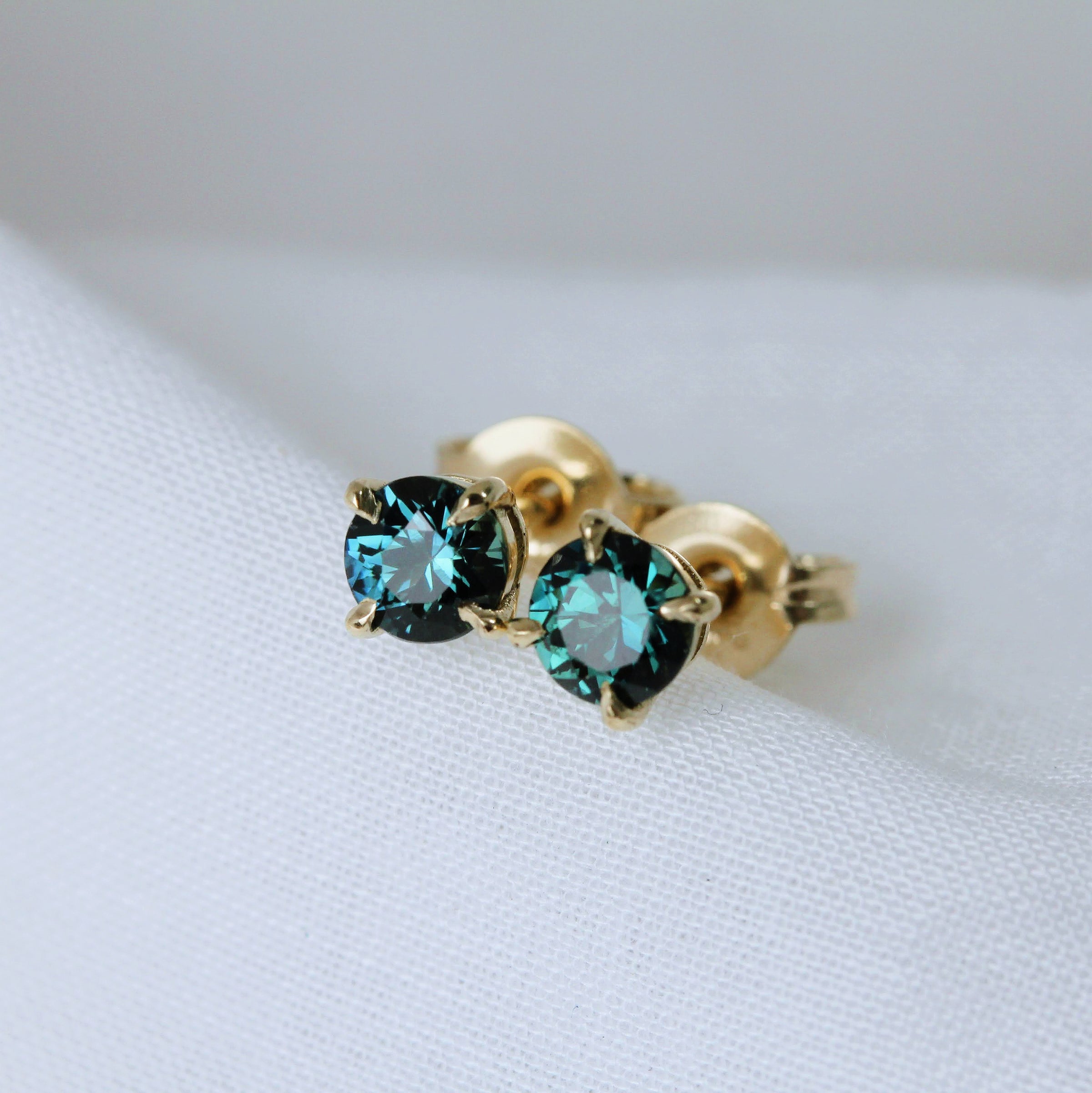 LIGHT sapphire stud earrings