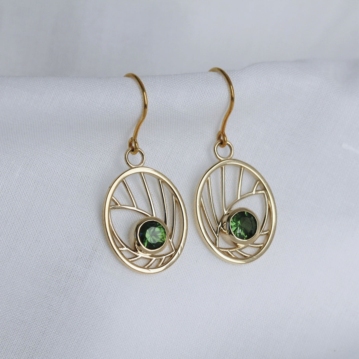 VIRIDIAN FEATHER sapphire earrings