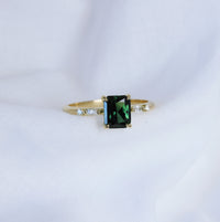 CRUSHED VELVET sapphire ring