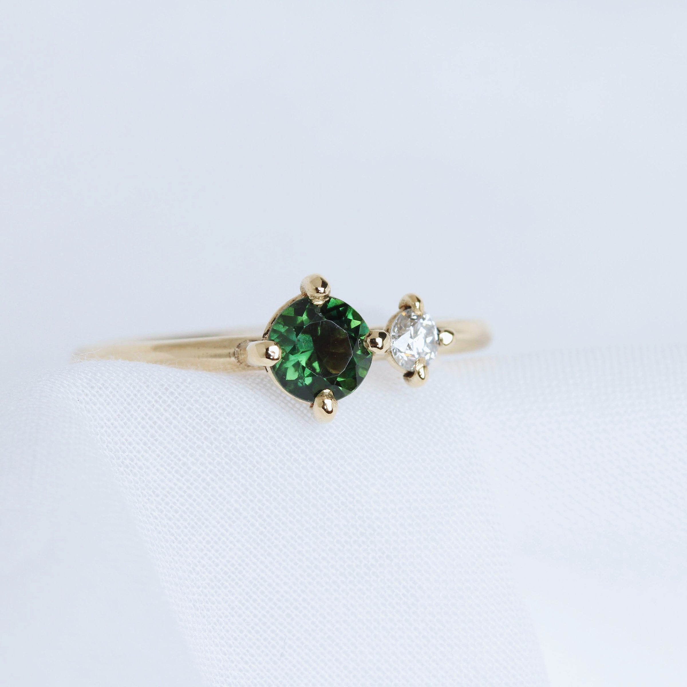 DUO Sapphire and Diamond ring